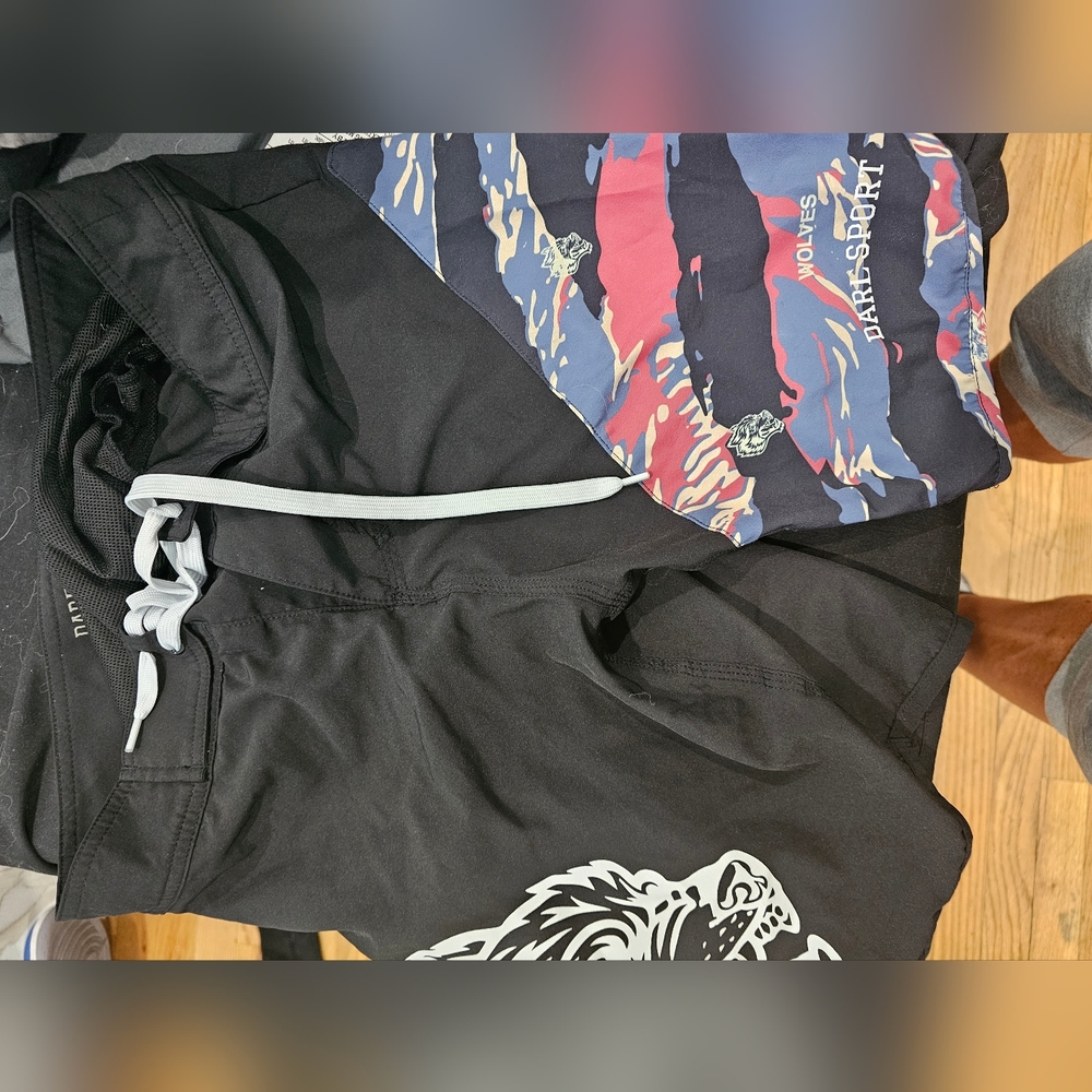 Darc sport never worn size 28"